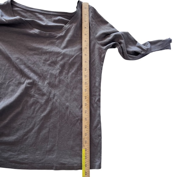 Loft basic long sleeve tee, size medium - Picture 7 of 9